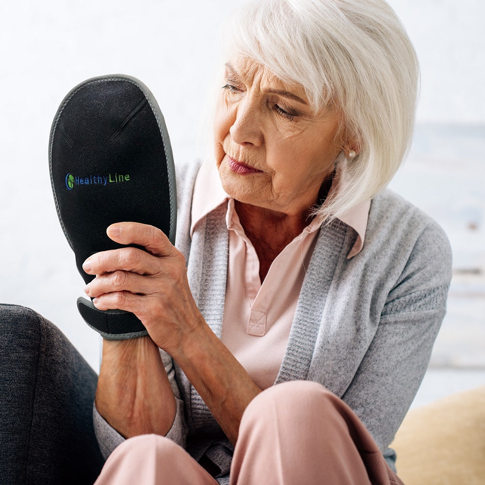 
                  
                    Portable Heated Gemstone Pad Hand Model  by HealthyLine 
                  
                